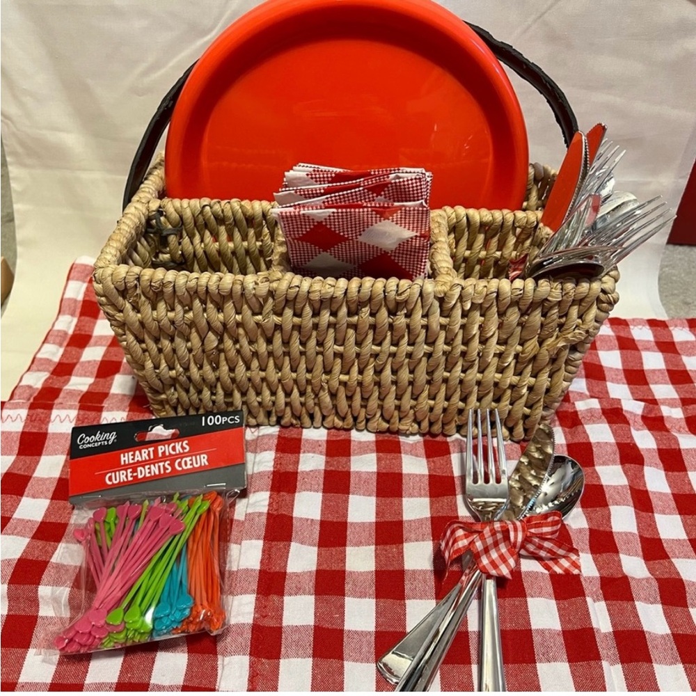 Picnic basket
